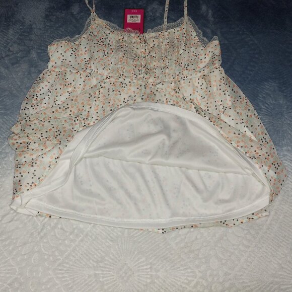 💰 3/$25.00 Spaghetti Strap Dressy Top Candies Jr. Large NWT-Retail $38.00. - Picture 7 of 8